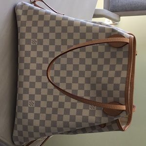 Authentic Louis Vuitton never full GM
